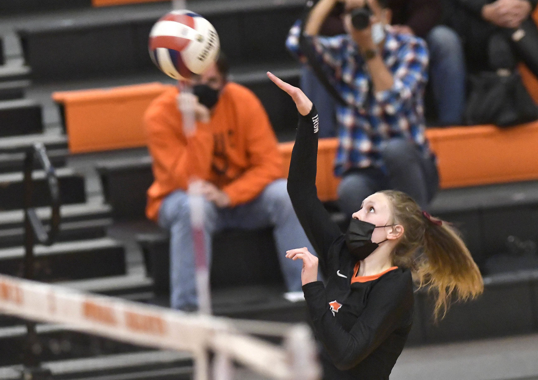 042121-blm-spt-3nchsvolley